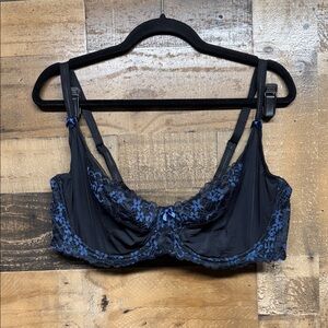 Adore Me Elegant Black and Blue Lace Underwire Bra‎ Women's Size 42DD